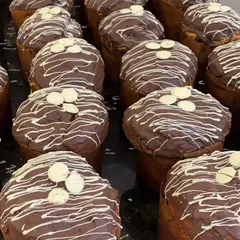 Panetones cobertos de chocolate